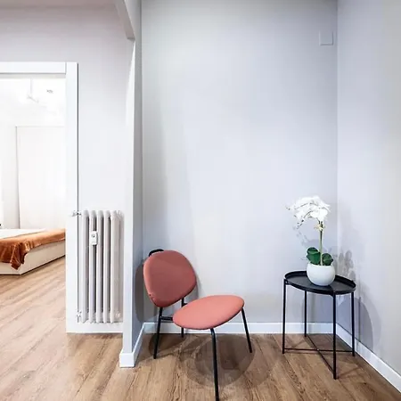 Frida 5 Min From Metro Station Apartment *