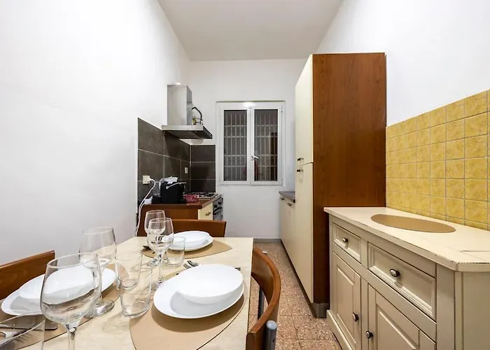 Frida 5 Min From Metro Station Rome