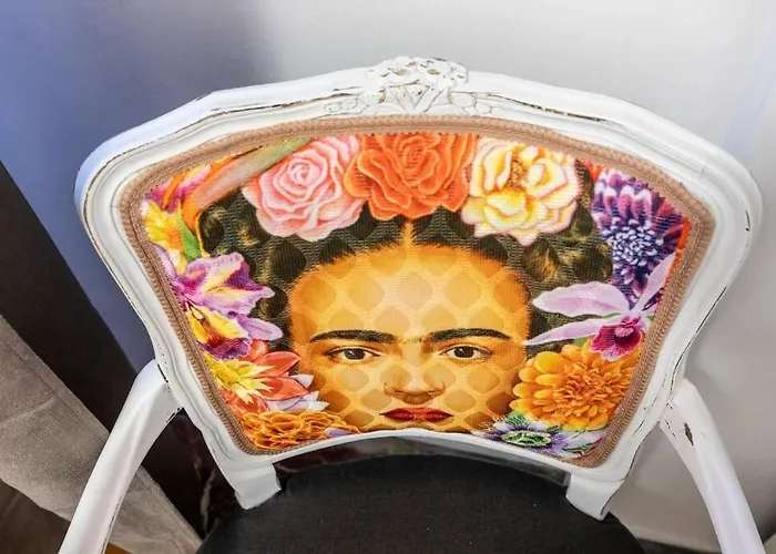 Frida 5 Min From Metro Station Apartment *